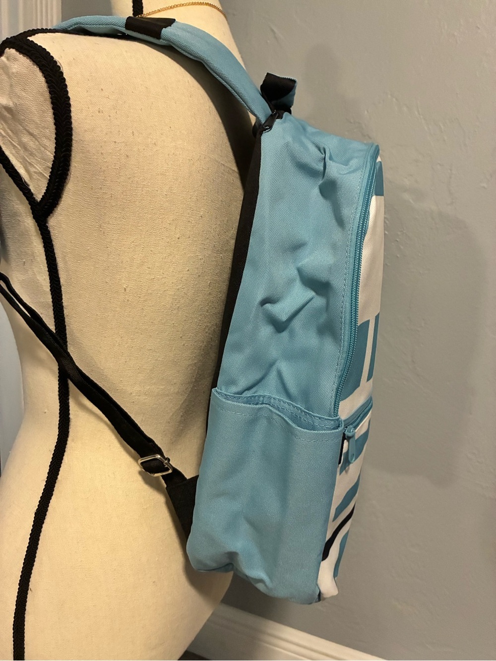 Star Wars R2-D2 light blue backpack - Picture 6 of 14